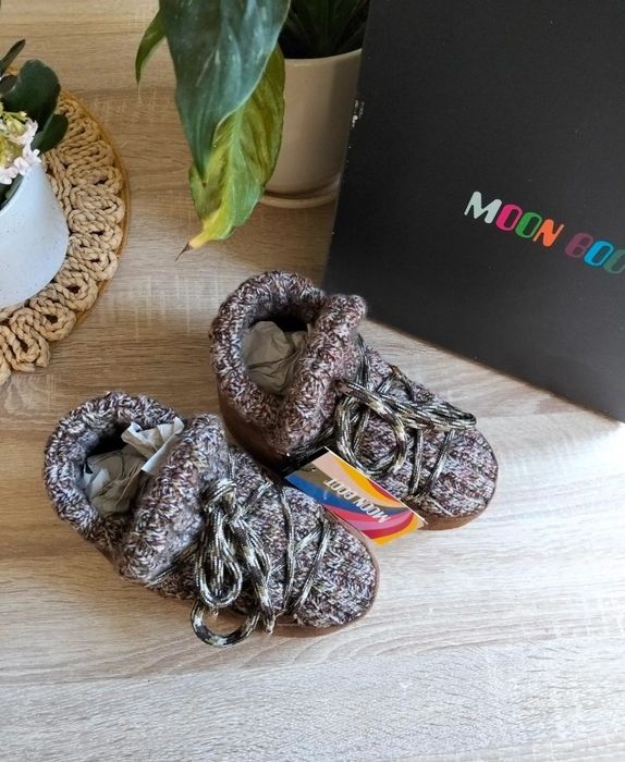 NOWE. Moon Boot  Pumps Wool 35-36