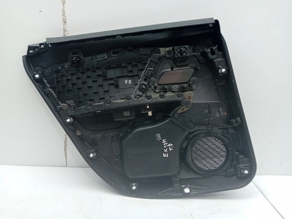 Forra porta / quartela trás direita CITROËN C4 III