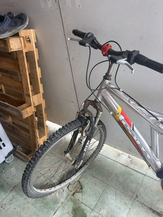 Bicicleta team usada