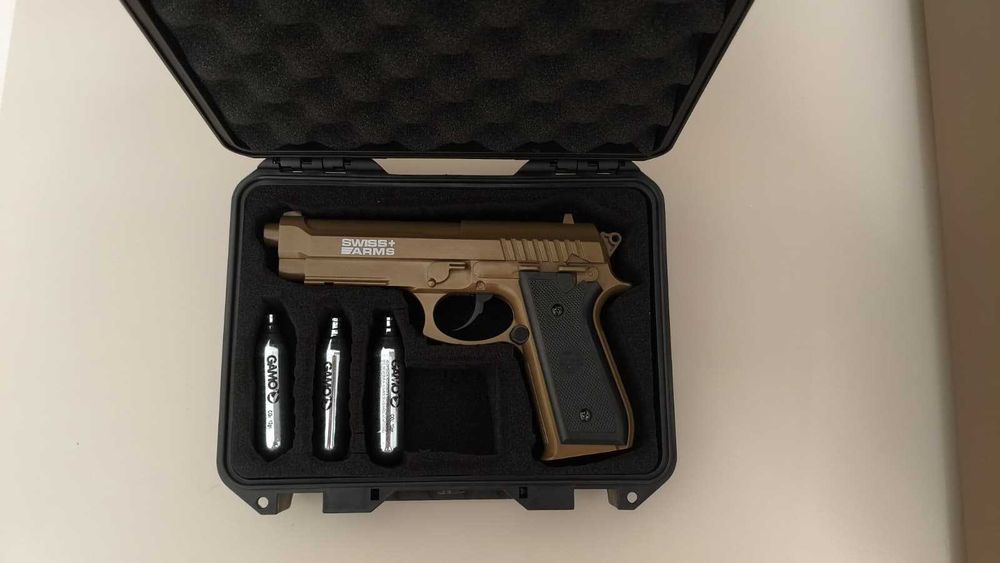 Swiss Arms SA92 4.5mm CO₂ Nylon | Nunca utilizada + extras