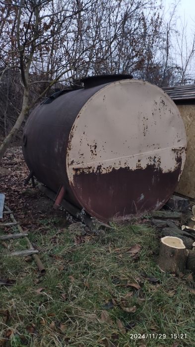 Продам ємність 5,3  куба