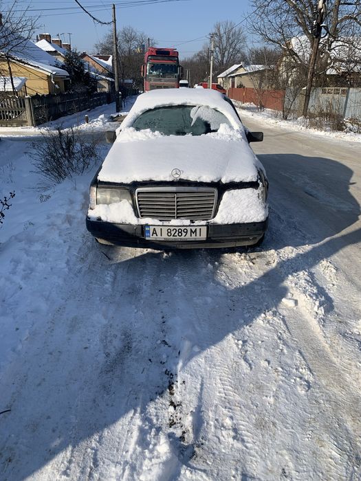 Продам 124 мерседес на ходу