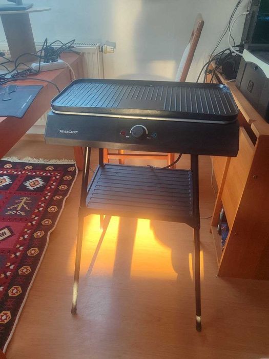 Sprzedam grill elektryczny SilverCrest SEGS 2200 B2 2400 W.