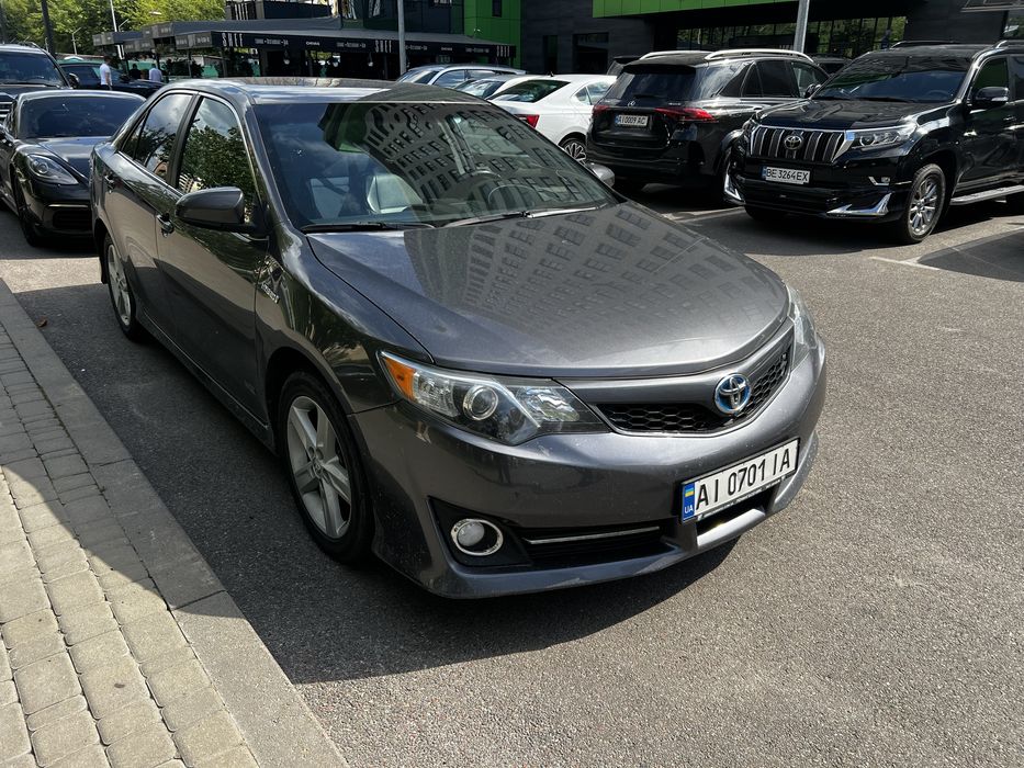 Аренда Toyota Camry 50/55 Hybrid