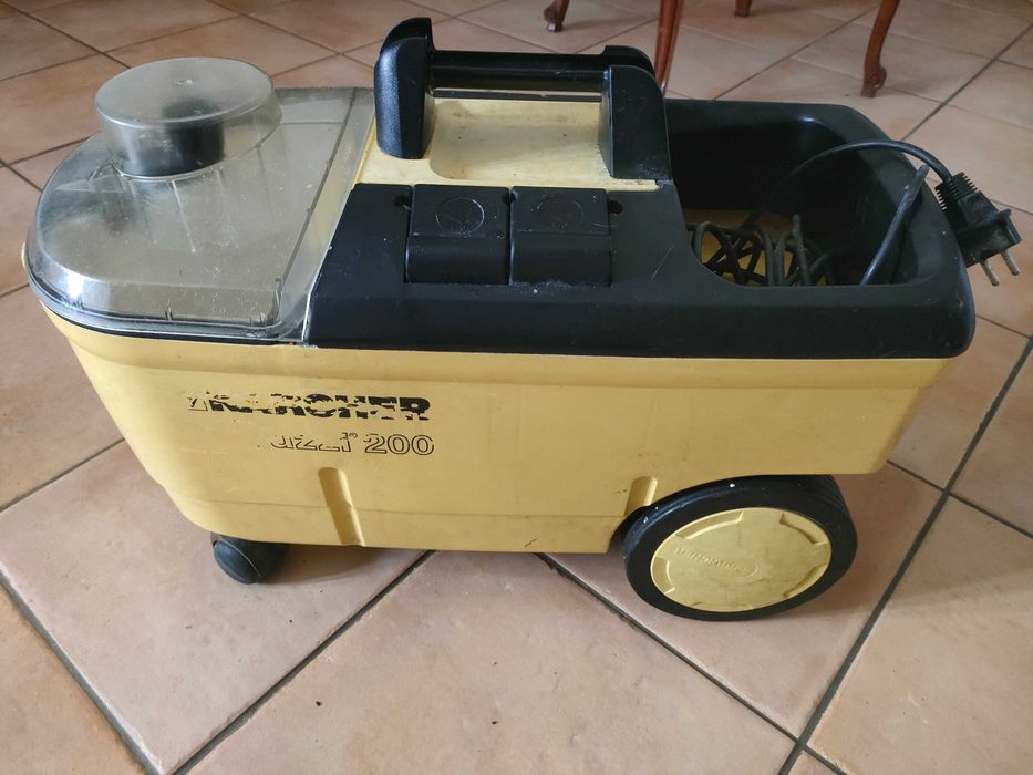 Máquina Karcher limpeza injeção/extração