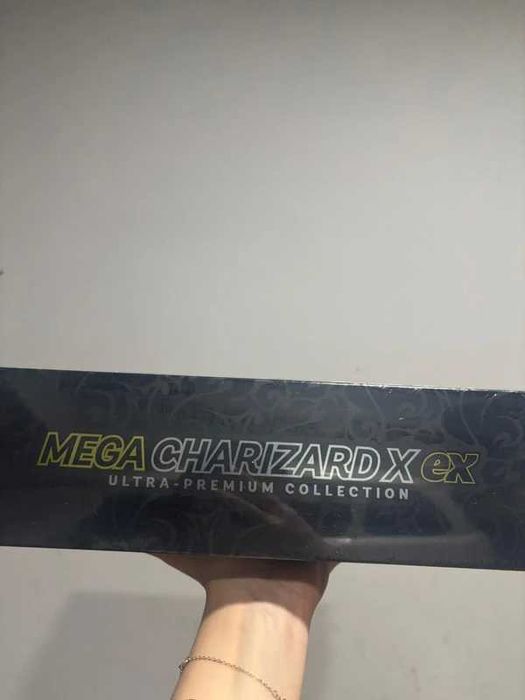 Pokémon Mega Charizard X ex Ultra Premium Collection