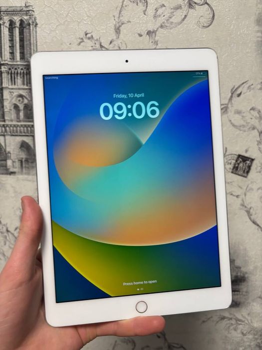 ipad pro 97 256 - купити планшети - Ціна на OLX.ua