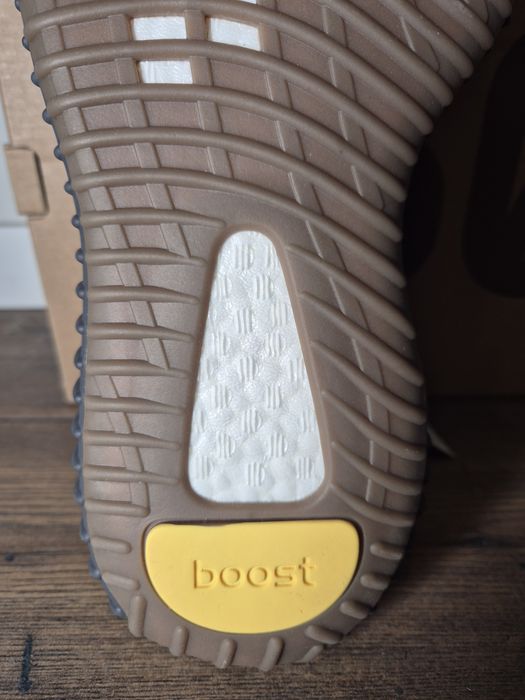Adidas Yeezy Boots 350 Cinder 38