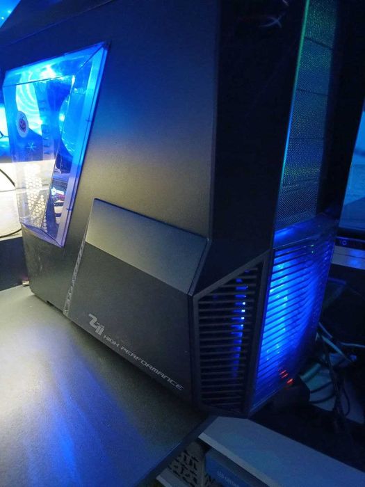 Продам ПК, мощный, с хорошей видеокартой, и небольшим дефектом