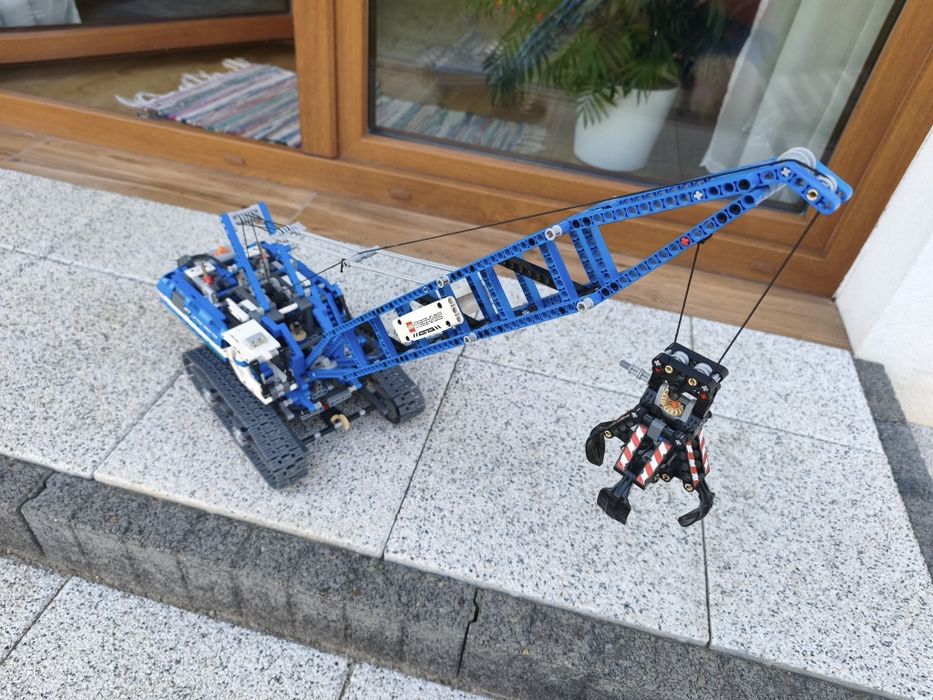 LEGO technic 42042 dźwig żuraw gąsienicowy