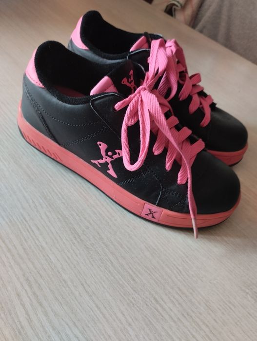 Роликові кросівки