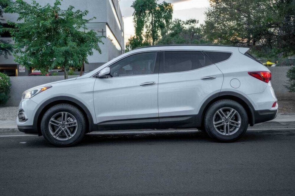 Hyundai Santa Fe Sport      2017