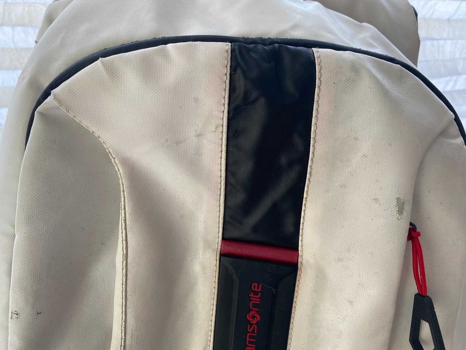 Samsonite Paradiver Light L 15.6" White