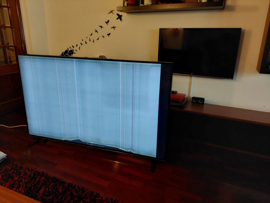 Vendo coluna ref 3 0 0 9 0 2 4 0 de tv Toshiba 75U6763DB