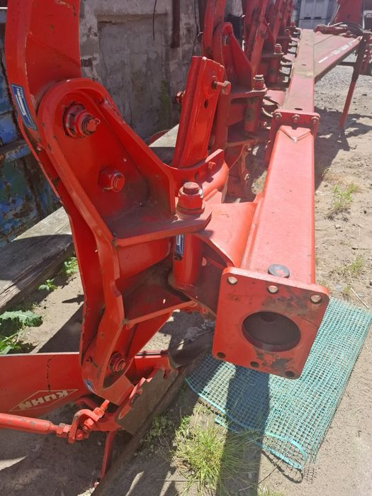 Części do pługa kuhn vari-master 120 wszystkie belka