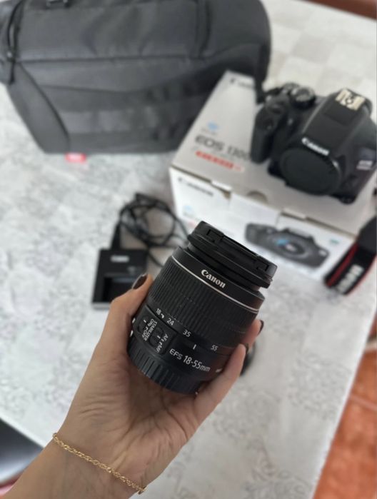 Canon EOS 1300D c/ WIFI