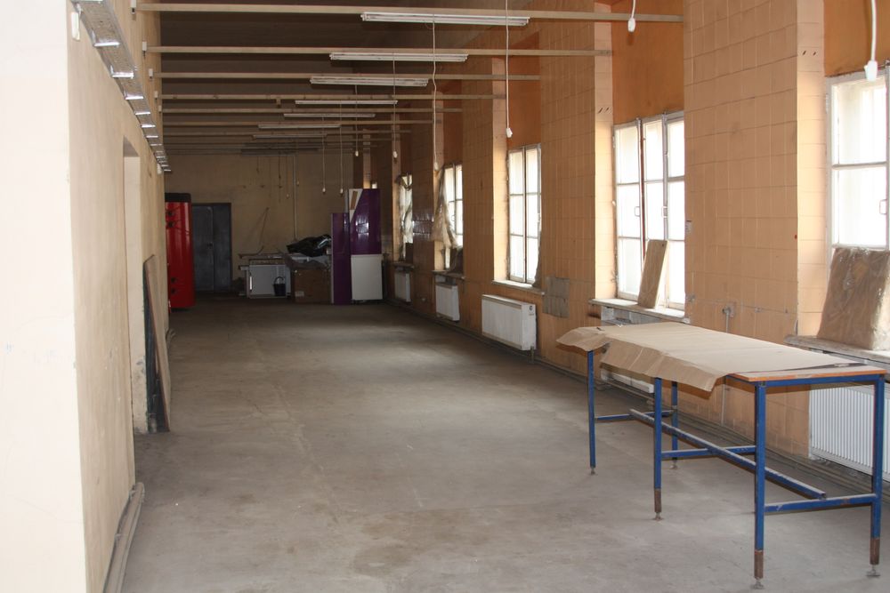 Продам діючу фвейну фабрику.