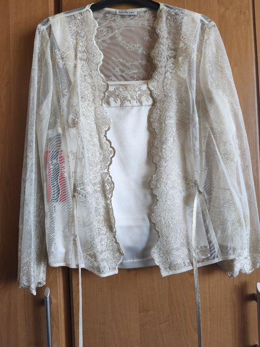 Modesta bluzeczka z narzutką 46