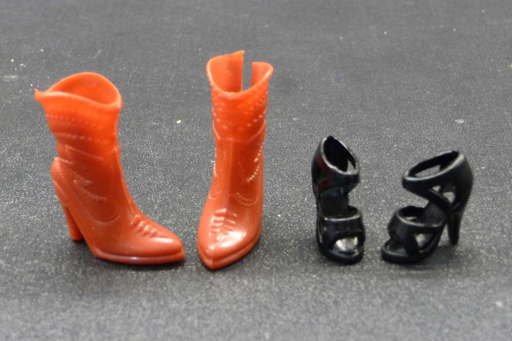 Buty dla lalki Barbie. Kowbojki i szpilki dla Barbie.