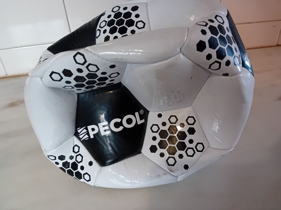 Bola de Futebol Pecol