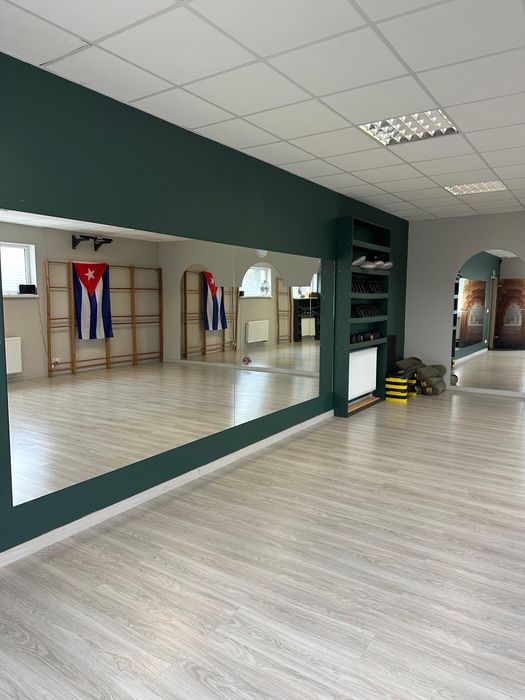Lokal Sala  – idealna na szkołę jogi, tańca, zajęcia ruchowe lub studio fitness