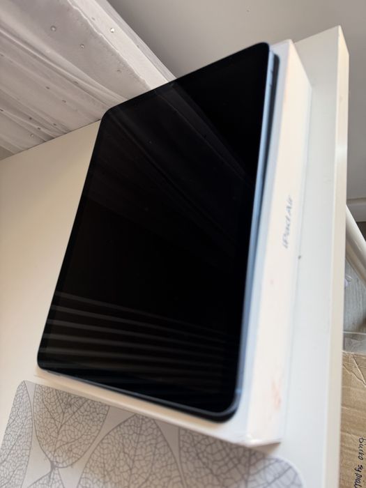 iPad Air 5 gen 64GB WiFi + Cellular