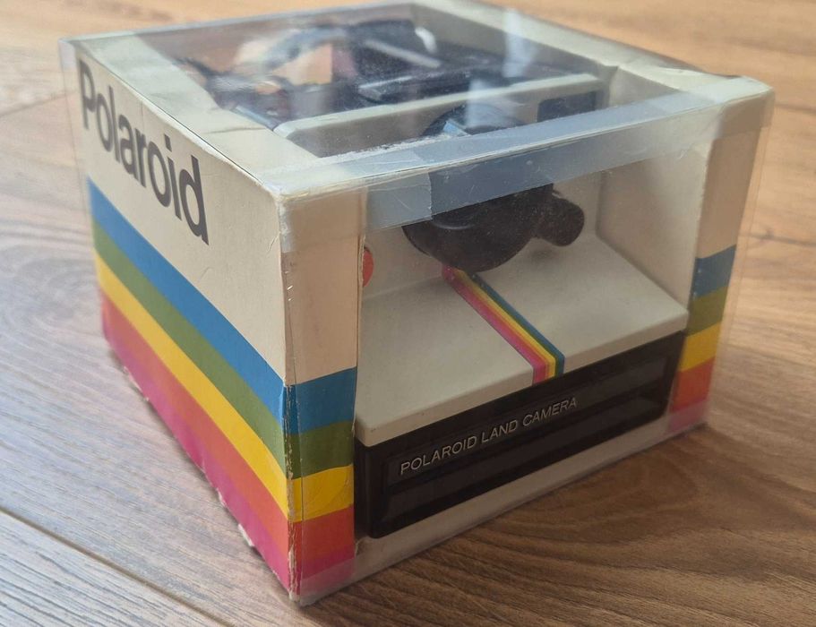 Polaroid 1000 Red Button - SX70