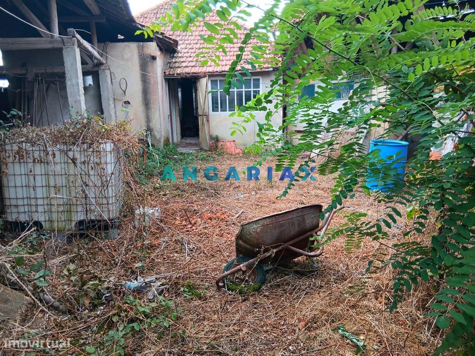 ANG1658 - Moradia T2 para Venda em Batalha