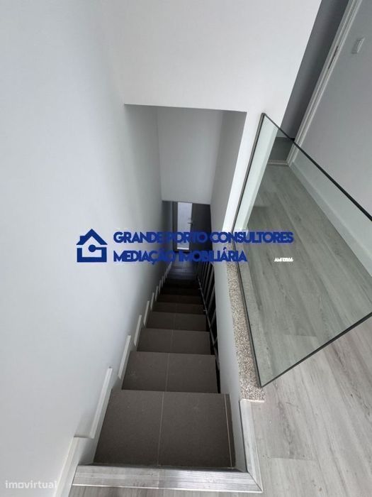 T2 Duplex  Matosinhos Sul - junto Av. Serpa Pinto