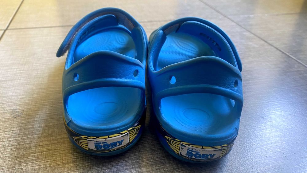 Дитячі сандалі Crocs Sandals Nemo DORY, синього кольору, розмір C13!