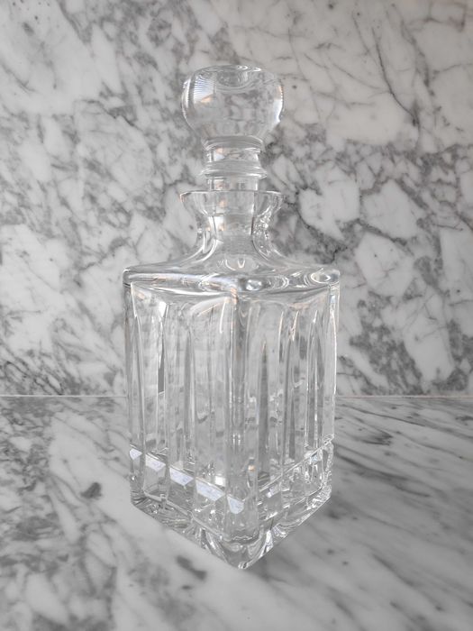 Frasco para bebidas em cristal