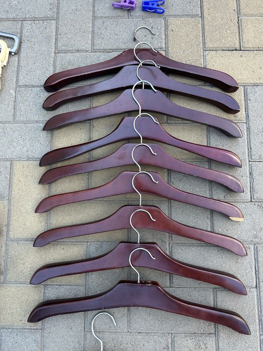 Тремпеля плечики вешалки разные виды