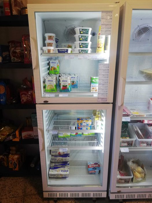 Refrigeradora vertical