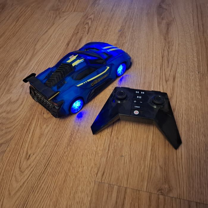 Samochodziki  Samochody zabawki na baterie  hot