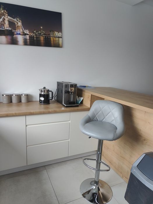 Wynajmę lokal biuro/gabinet 100m2