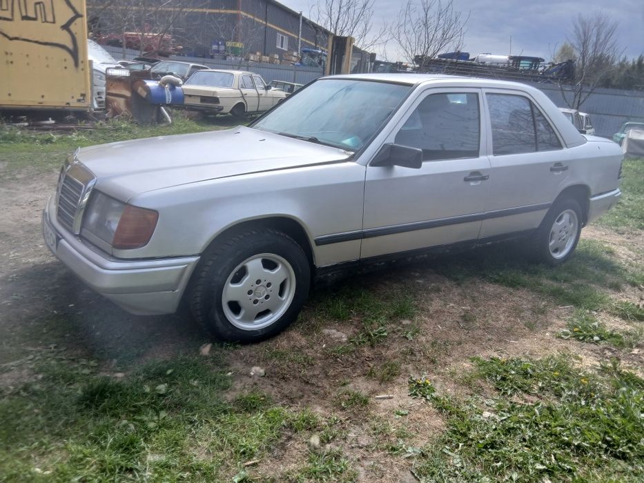 W124 Mercedes 2.3 Мерседес