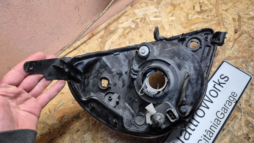 Ótica/Farol Esquerdo ORIGINAL Honda JAZZ GD 2002 até 2009