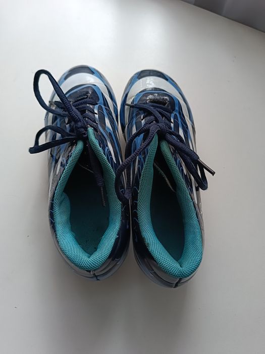 Buty chłopięce  korki r.35