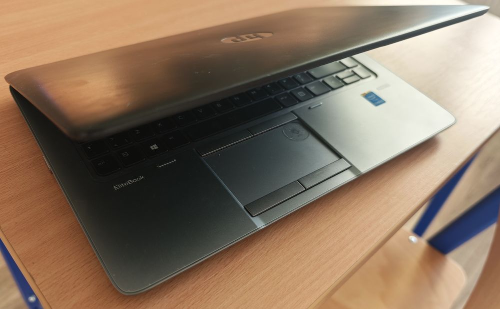 Biznesowy HP EliteBook - Intel Core i5, 12GB RAM, 240GB SSD, Windows11