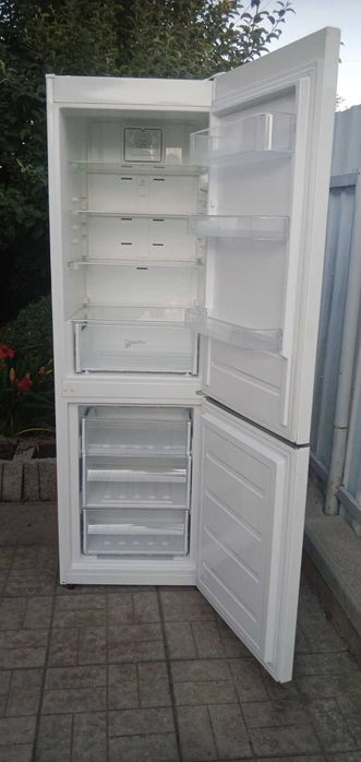 Холодильник Whirlpool. б/в, 188.5 см, у відмінному стані. Можлива доставка