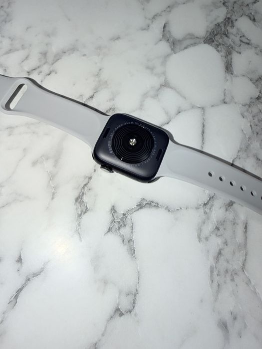 Apple Watch SE 2 2024 44mm GPS