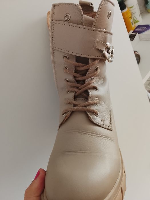 Bota nova sem etiqueta