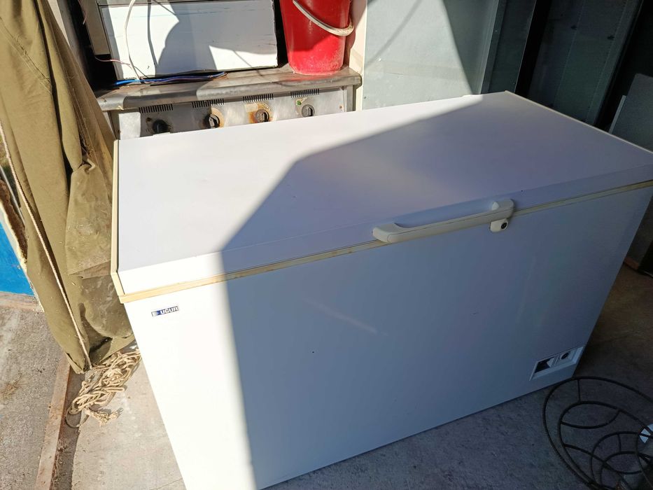 продам морозильную камеру