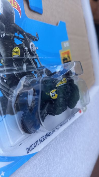 Ducati Scrambler hot wheels 2021 Mooneyes