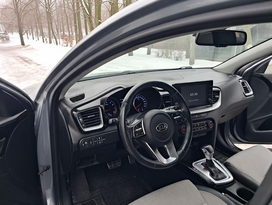 Продам Kia Ceed максимальный