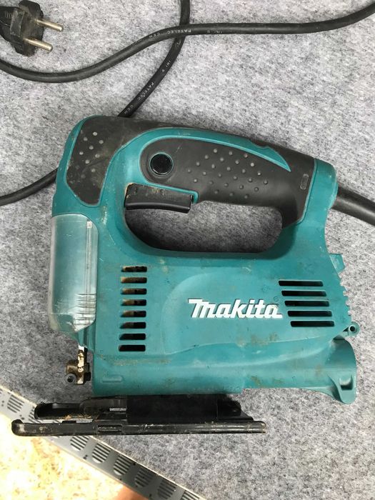 Wyrzynarka Makita 4326 450W