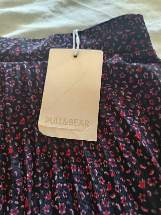 Saia Pull & Bear tamanho S nova