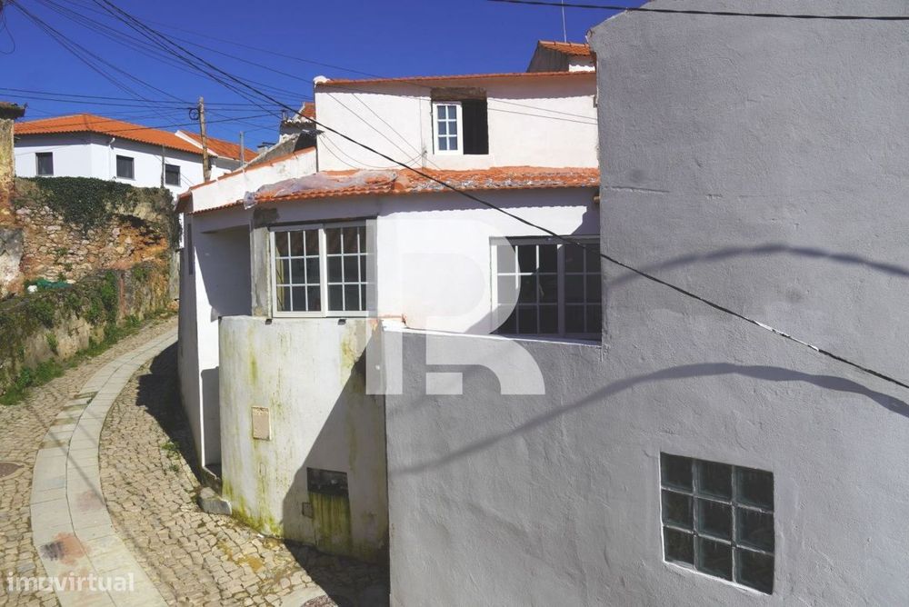 Moradia T2 no centro de Carreiras em Torres Vedras