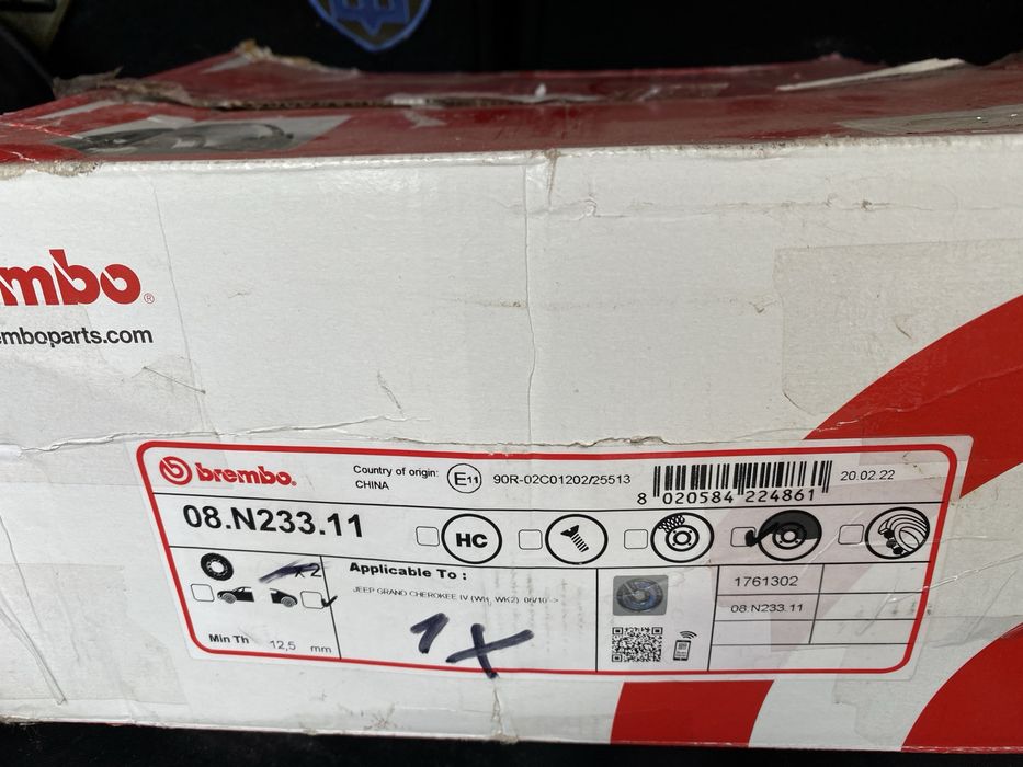 Гальмівні диски задні, гальмівні колодки передні, задні jeep Cherokee