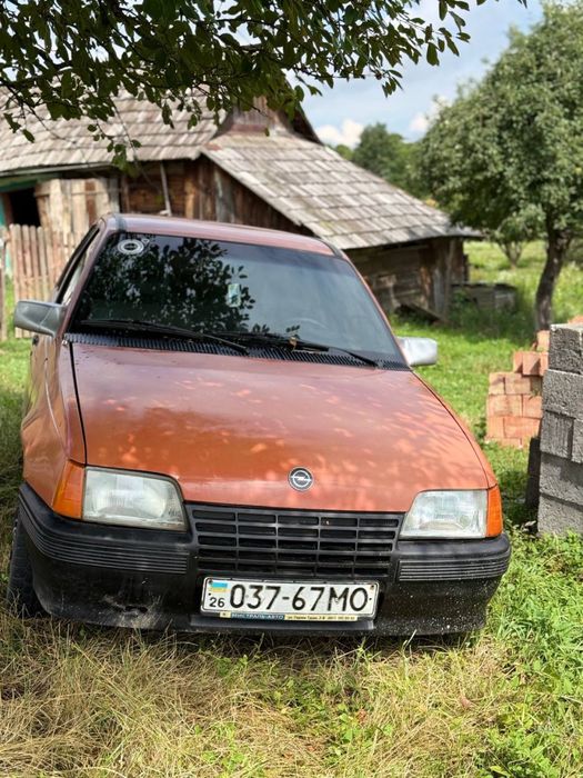 opell 1985  року